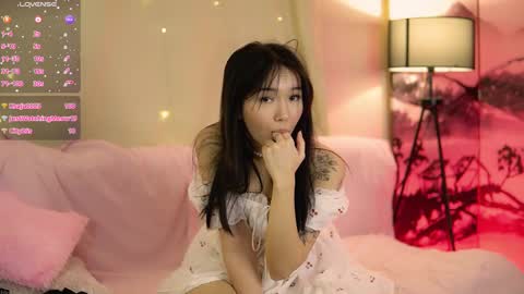 Snapshot of lin_kun chatting on February 2025 09:17:01 PM Lin Use menu to play with me online show from February 2025 09:17:01 PM