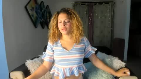 lina_andr online show from July 2026 07:23:01 AM