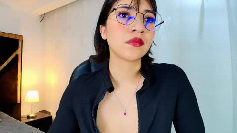  Lina Bedoya  online show from May 2026 11:38:02 AM