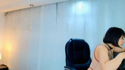  Lina Bedoya  online show from May 2026 11:40:02 AM