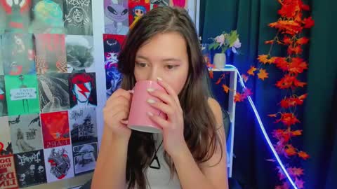 Snapshot of lina_brownie chatting on December 2024 05:29:02 AM Lina online show from December 2024 05:29:02 AM