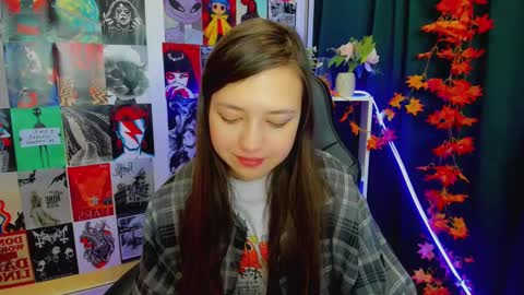 Snapshot of lina_brownie chatting on December 2024 02:13:01 AM Lina online show from December 2024 02:13:01 AM