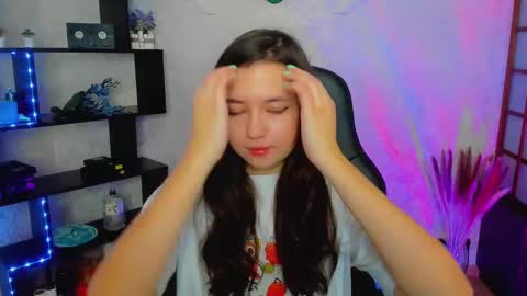 Snapshot of lina_brownie chatting on December 2024 02:11:02 AM Lina online show from December 2024 02:11:02 AM