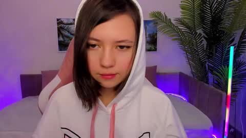 Snapshot of lina_brownie chatting on February 2025 01:47:02 AM Lina online show from February 2025 01:47:02 AM