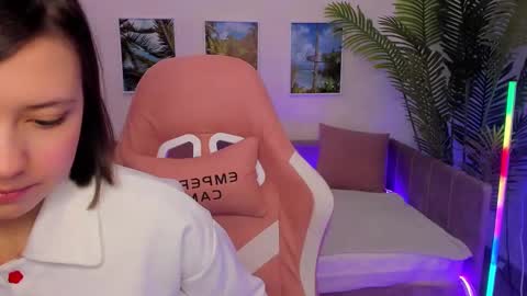 Snapshot of lina_brownie chatting on March 2025 05:22:02 AM Lina online show from March 2025 05:22:02 AM