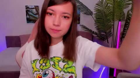 Snapshot of lina_brownie chatting on September 2025 02:33:01 AM Lina online show from September 2025 02:33:01 AM