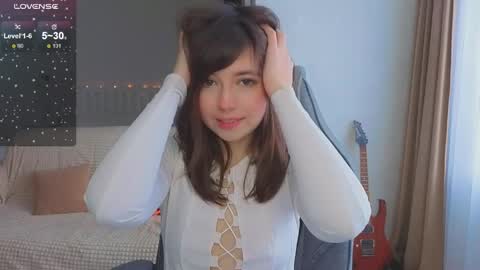 Snapshot of lina_brownie chatting on April 2026 04:17:01 AM Lina online show from April 2026 04:17:01 AM