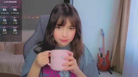 Snapshot of lina_brownie chatting on April 2026 10:47:02 AM Lina online show from April 2026 10:47:02 AM