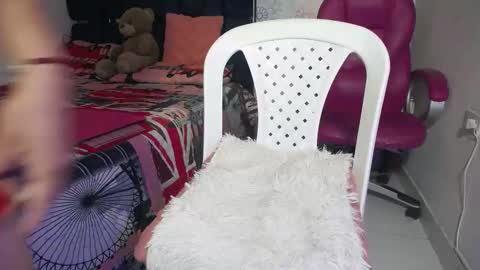 Snapshot of lina_clark_ chatting on September 2025 03:59:01 PM lina_clark_ online show from September 2025 03:59:01 PM