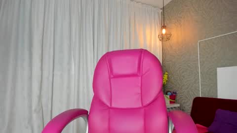 Snapshot of lina_clark_ chatting on March 2026 06:46:01 PM lina_clark_ online show from March 2026 06:46:01 PM