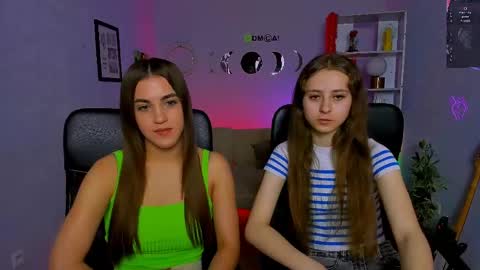 lina_fox12 online show from May 2026 12:24:01 PM
