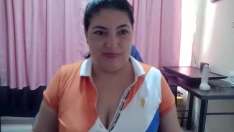 Lina Mara99 online show from February 2026 01:37:01 PM