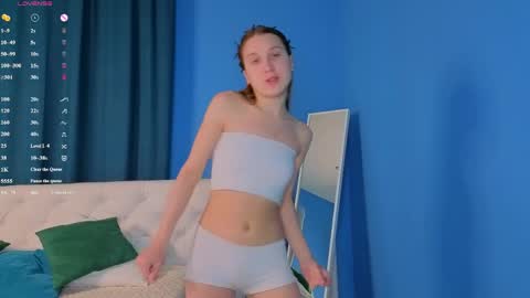 Snapshot of lina_massey chatting on May 2026 12:41:01 AM lina_massey online show from May 2026 12:41:01 AM