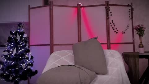 Lina -  online show from December 2024 08:41:02 AM