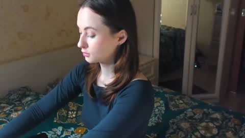 Lina -  online show from July 2026 07:13:01 AM