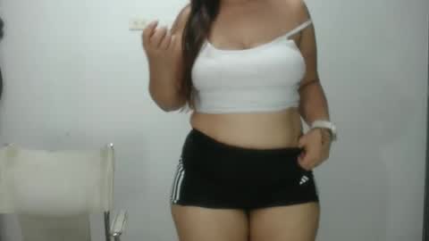 Snapshot of lina_playful chatting on February 2026 03:46:02 AM iiisabella online show from February 2026 03:46:02 AM