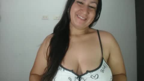 Snapshot of lina_playful chatting on March 2026 10:04:02 AM iiisabella online show from March 2026 10:04:02 AM