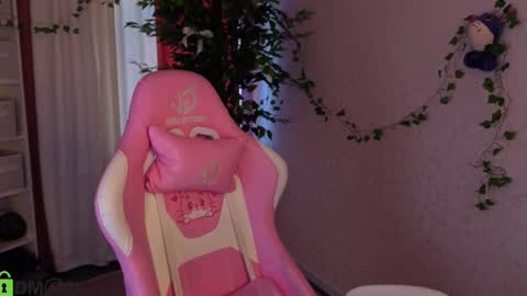 LINA online show from April 2026 01:21:02 AM