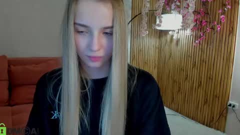 LINA online show from May 2026 01:12:01 AM