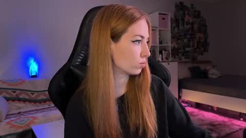 lina online show from October 2025 11:54:02 AM