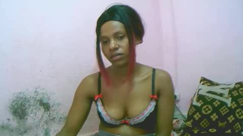 linah1123 online show from December 2025 12:07:02 AM