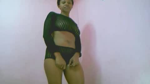 Snapshot of linah1123 chatting on April 2026 06:36:02 AM linah1123 online show from April 2026 06:36:02 AM