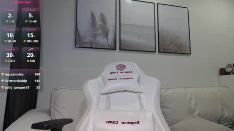 Lina online show from February 2025 10:58:02 AM