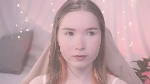 Lina online show from October 2025 04:48:01 AM