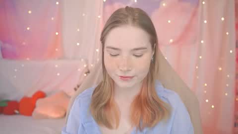 Lina online show from March 2026 03:32:01 AM