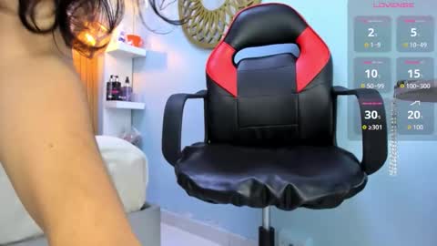 L I N A  online show from October 2025 03:18:01 AM