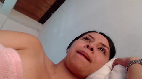 Snapshot of linavillada_ chatting on October 2025 12:39:02 PM Lina online show from October 2025 12:39:02 PM