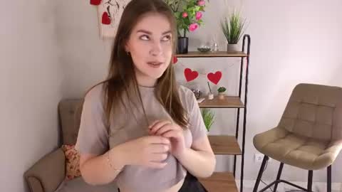 Snapshot of linda__williams chatting on July 2026 10:08:02 AM Mia online show from July 2026 10:08:02 AM