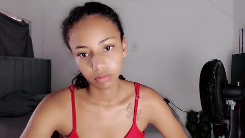 Snapshot of linda_brown_1 chatting on February 2026 01:15:01 PM linda brown online show from February 2026 01:15:01 PM