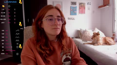 Giggles  online show from December 2024 09:52:01 PM