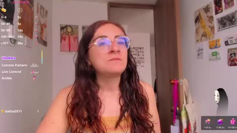 Giggles  online show from May 2026 02:14:01 PM
