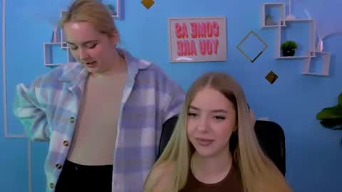Snapshot of linda_lynx chatting on July 2026 08:46:01 AM linda_lynx online show from July 2026 08:46:01 AM
