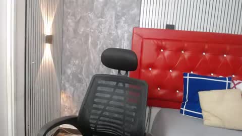 Linda online show from June 2026 12:18:01 PM