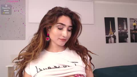 Maria Paula online show from December 2025 12:25:01 PM
