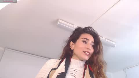 Maria Paula online show from April 2026 12:21:02 PM