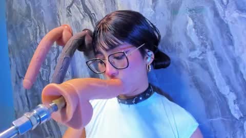 linda_sofi__ online show from June 2026 09:18:01 PM