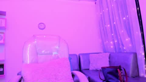 Snapshot of lindaa_miller chatting on January 2025 10:40:02 AM linda miller online show from January 2025 10:40:02 AM