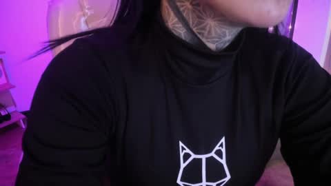 Snapshot of lindaa_miller chatting on February 2025 04:31:01 AM linda miller online show from February 2025 04:31:01 AM