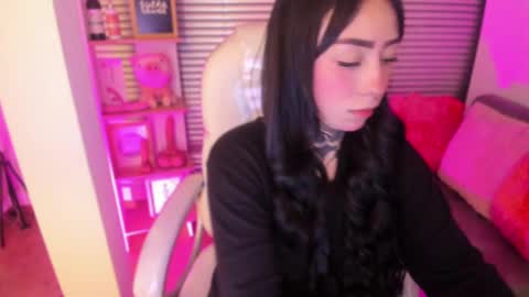 Snapshot of lindaa_miller chatting on February 2025 01:32:01 AM linda miller online show from February 2025 01:32:01 AM