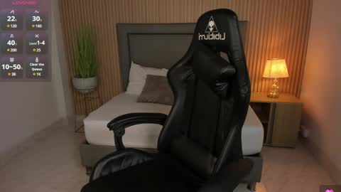 Snapshot of lindaa_natashaa chatting on January 2025 02:26:01 AM L I N D A online show from January 2025 02:26:01 AM