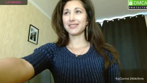LindaErnestine online show from May 2026 12:01:02 PM