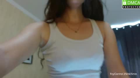 LindaErnestine online show from June 2026 07:45:02 AM