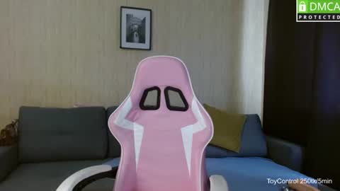 LindaErnestine online show from July 2026 10:33:02 AM