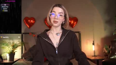 your Linda is back online show from February 2025 04:55:01 AM