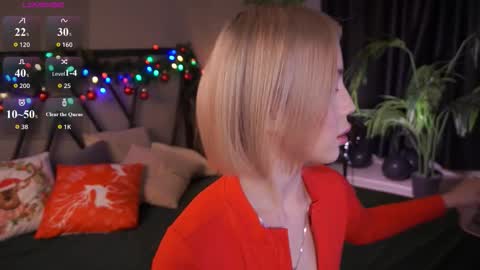 Snapshot of lindathacker chatting on January 2026 04:40:01 AM your Linda is back online show from January 2026 04:40:01 AM