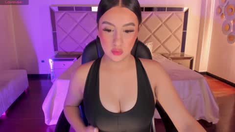 Lindsey Moss online show from January 2025 05:25:02 AM